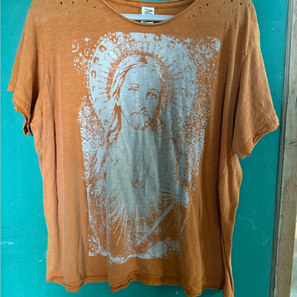 Magnolia Pearl Rust Graphic Tee